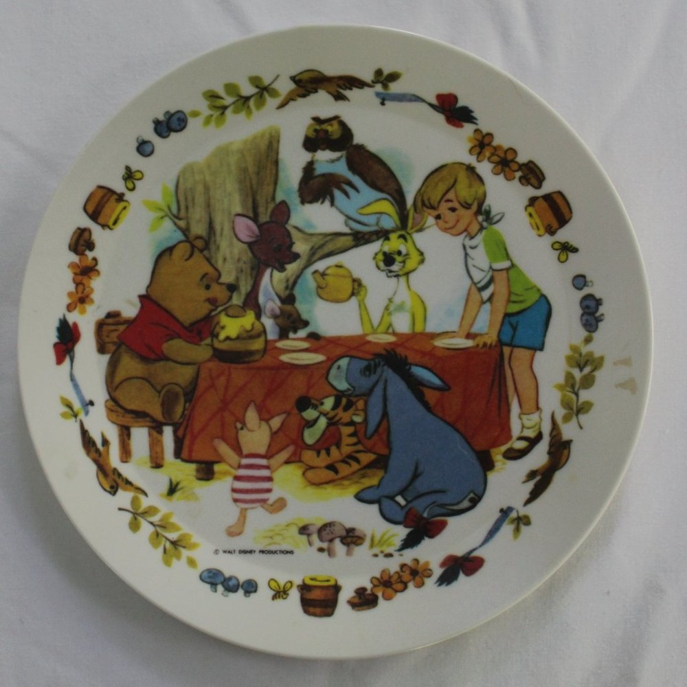 Vintage melamine Disney Winnie the Pooh plate